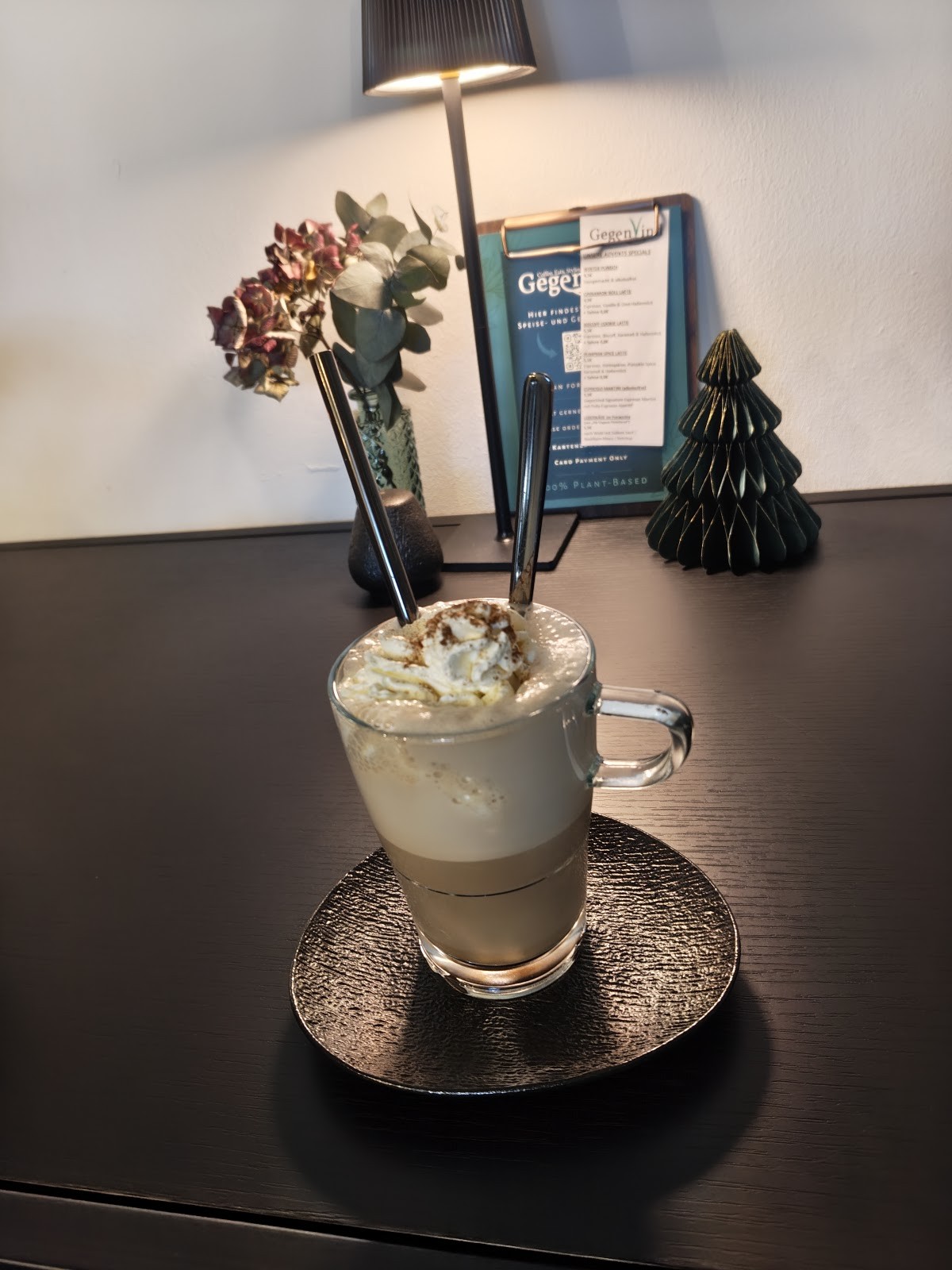 Café GegenVind 100% plant-based: food & drinks