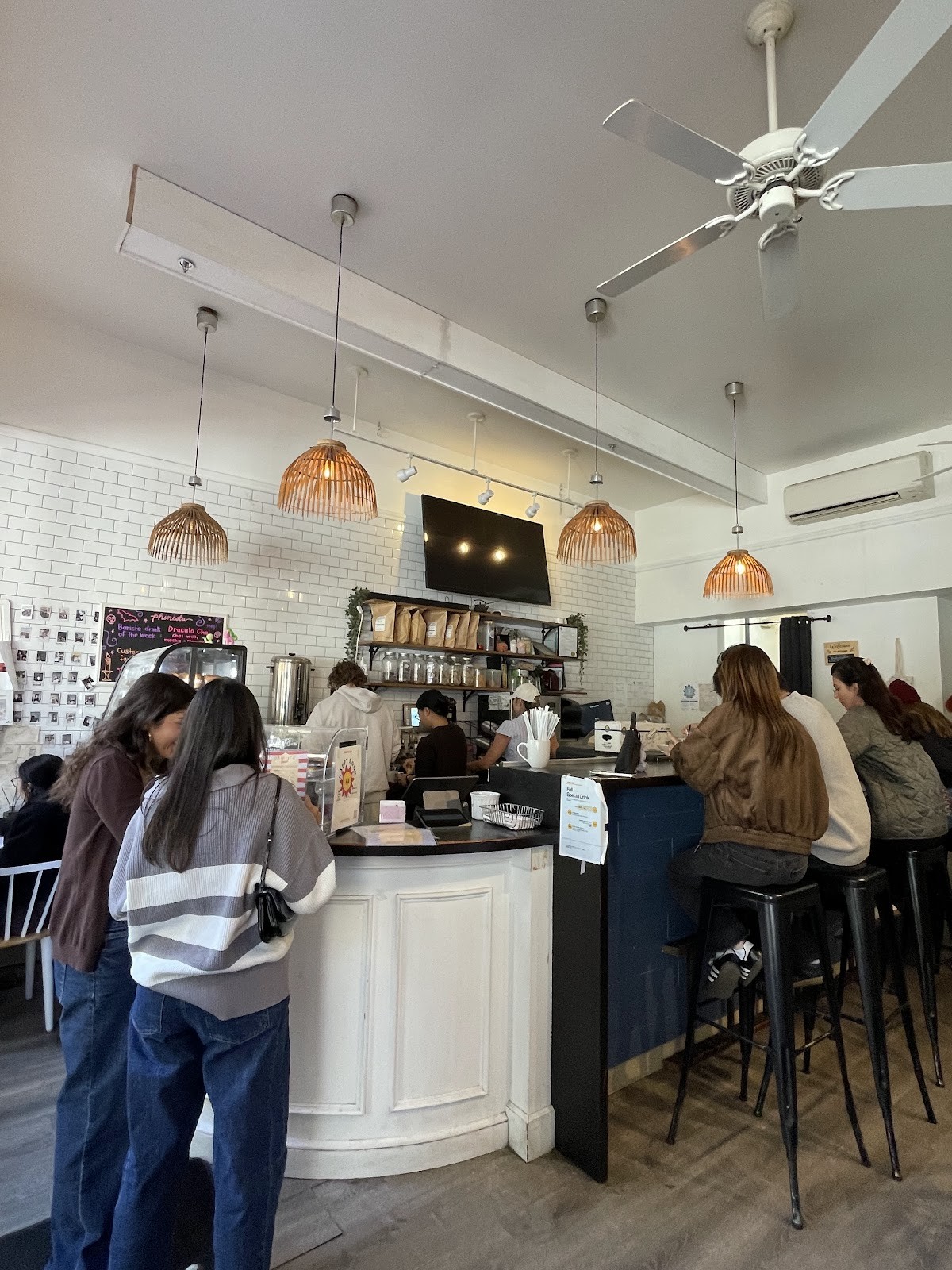 Phinista Cafe: the place