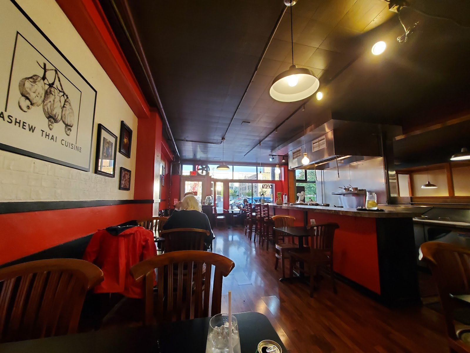 Cashew Thai Cuisine: the place