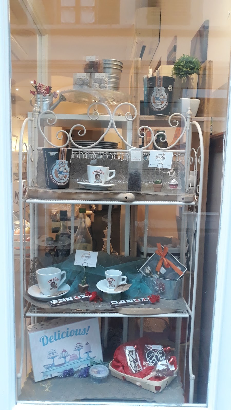 Cafe dolce amaro: the place