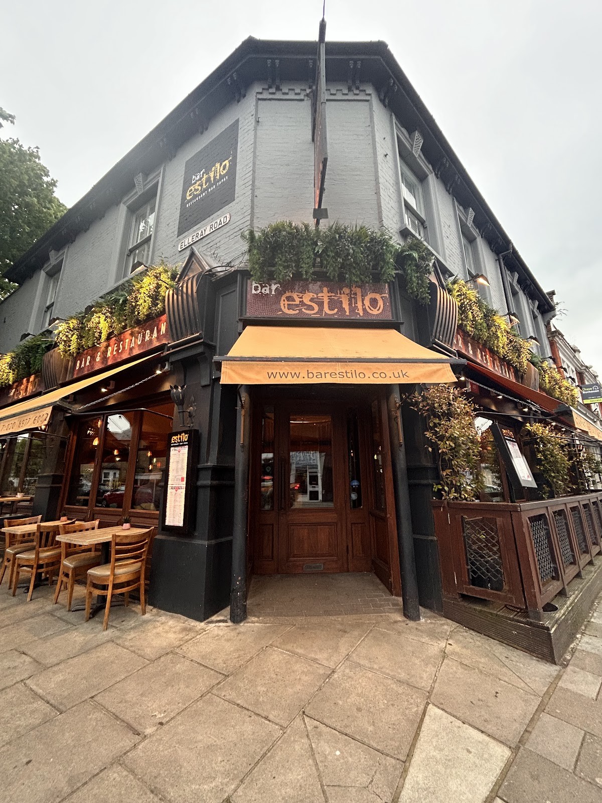 Bar Estilo: the place