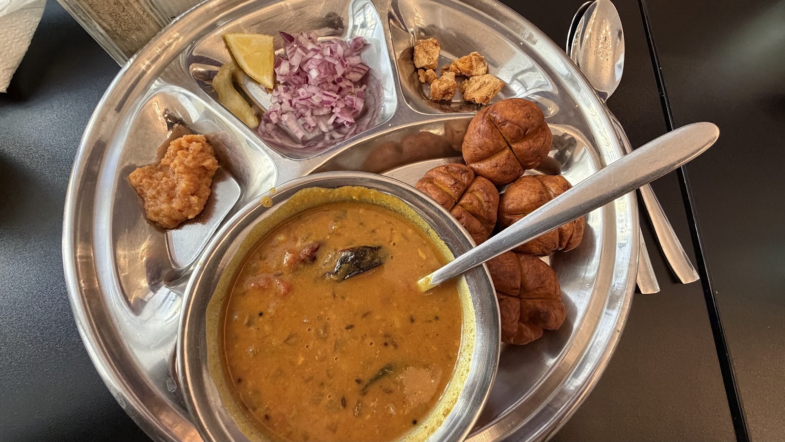 Aahar Restaurant, Praha-8 Vegetarian Indian Restaurant(Pure Veg): food & drinks