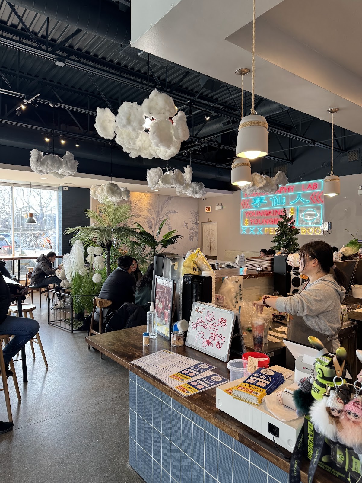 AUTEA SWEETS & EATS: the place