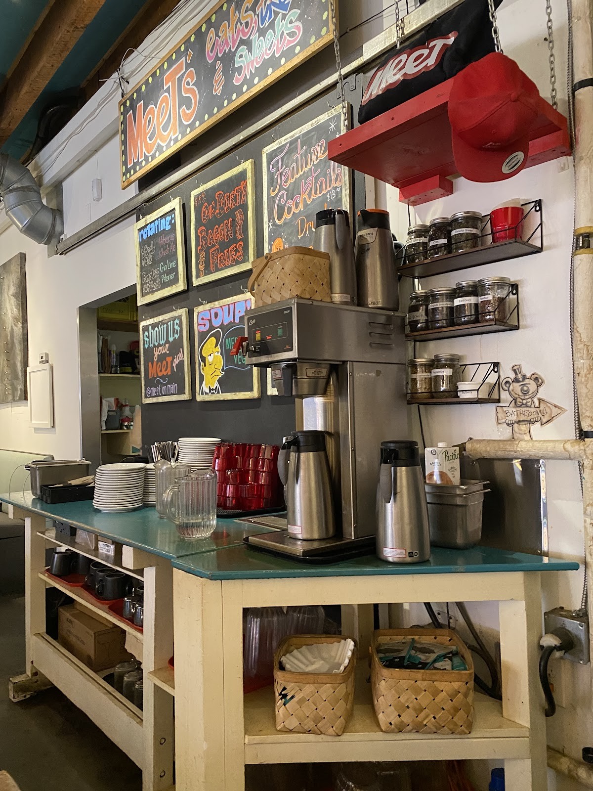 MeeT on Main: the place