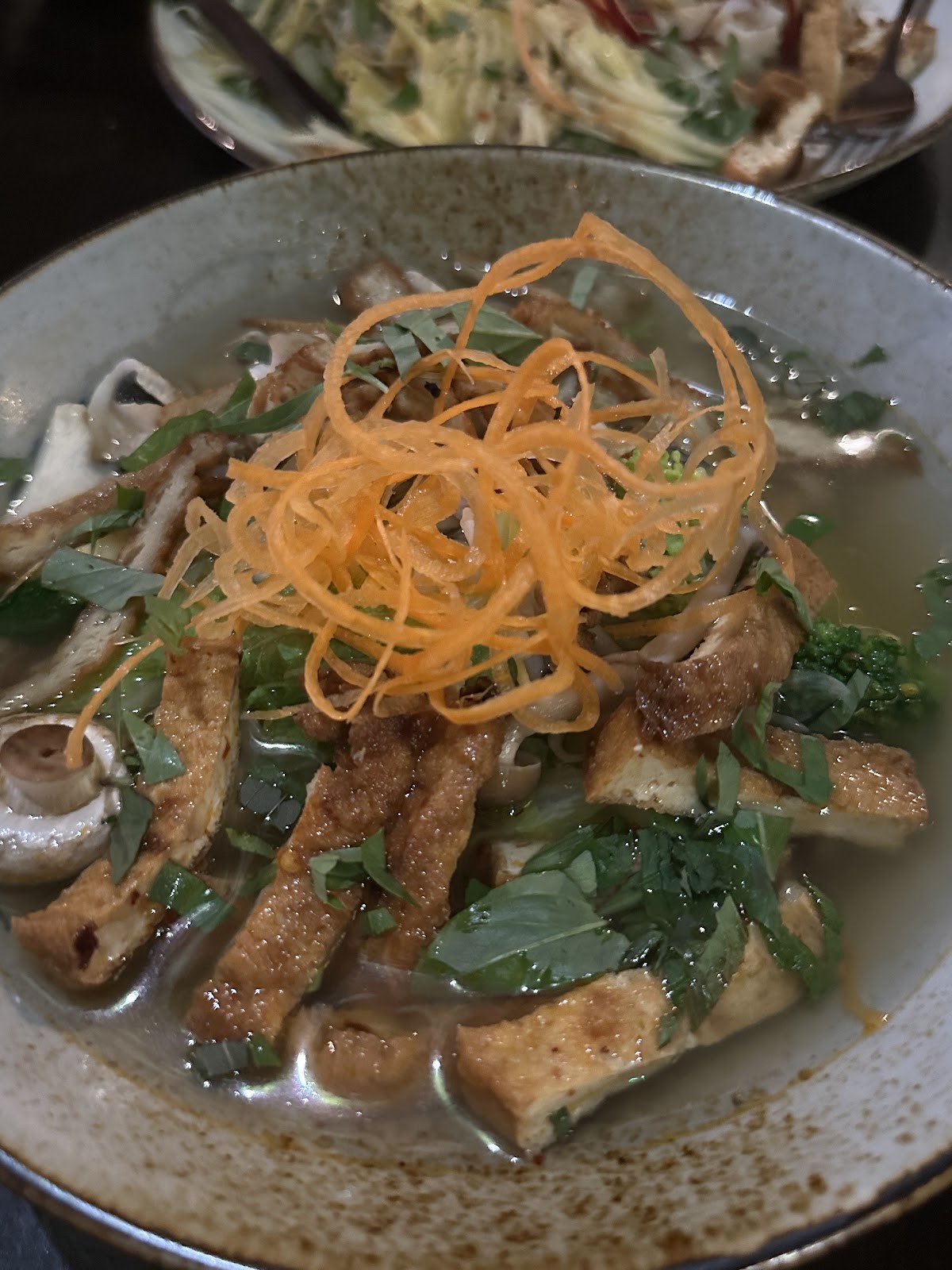 Caphe Hoa 2: food & drinks