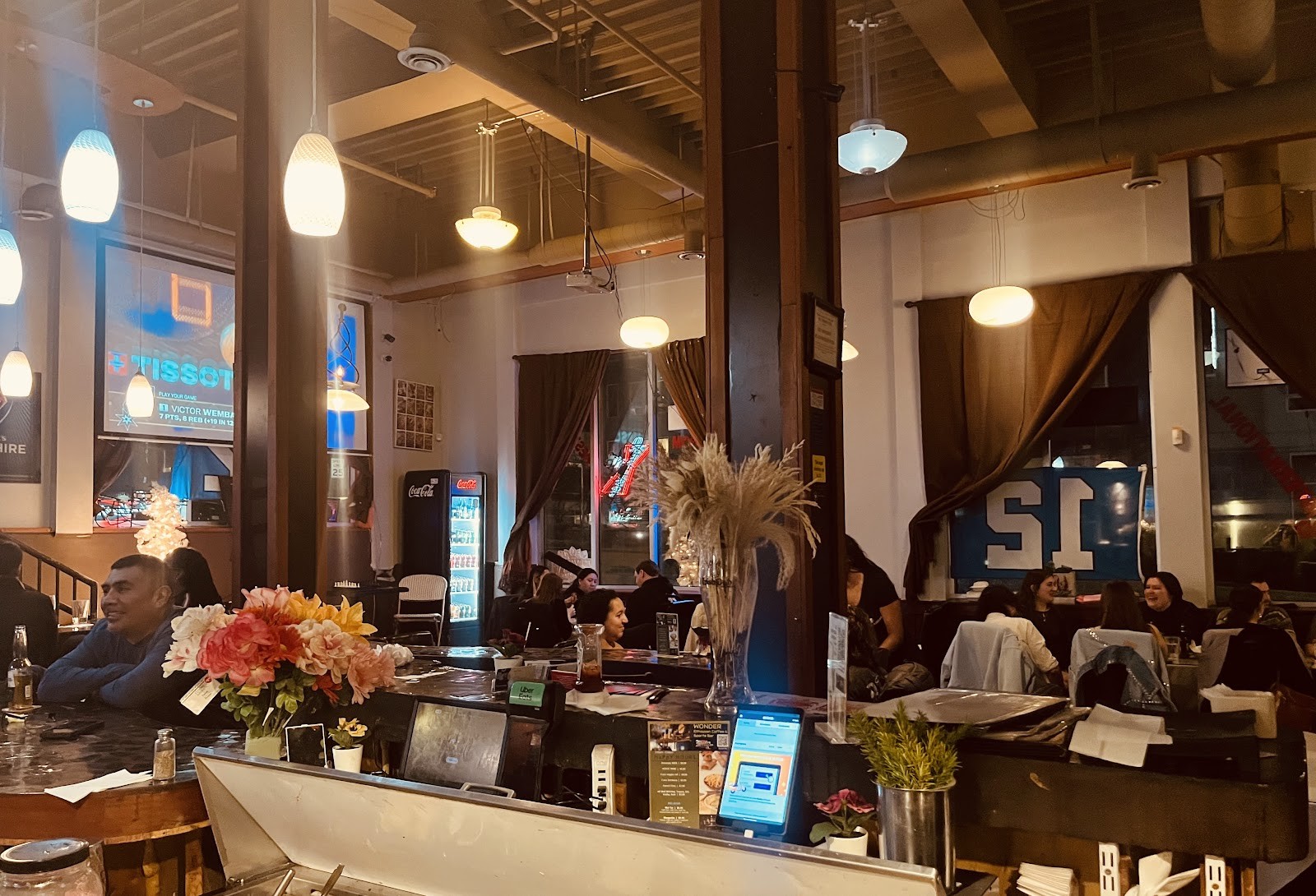 Wonder Ethiopian Restaurant Sport Bar: the place