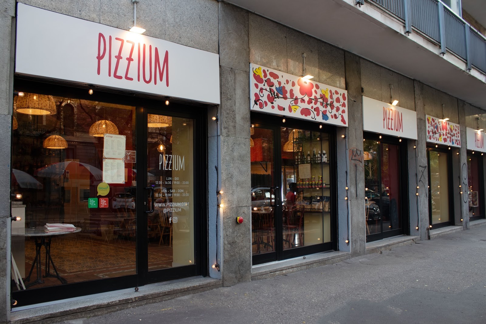 Pizzium - Via Solari: the place