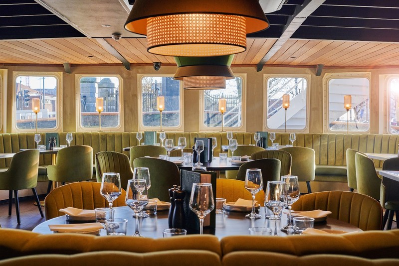 Daffodil: Bar & Restaurant: photo