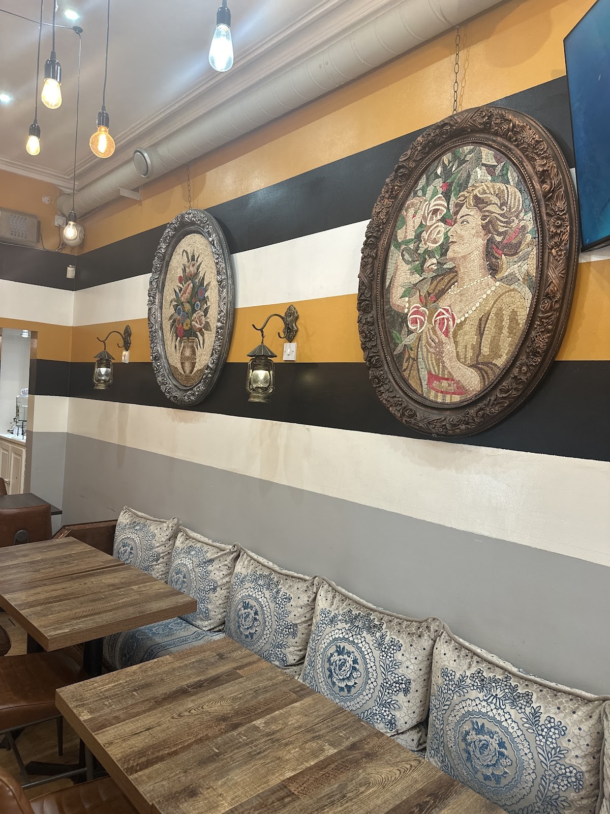 Palmyra Syrian & Lebanese restaurant: the place