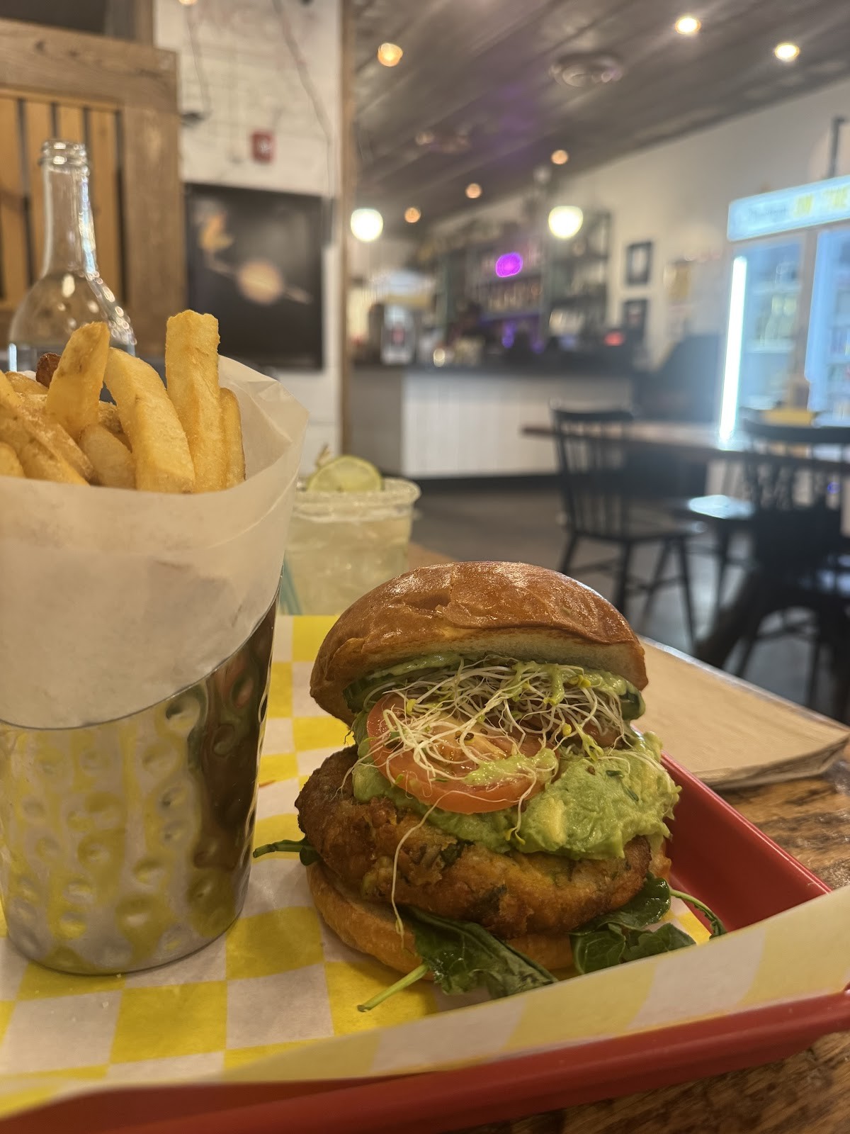 Bareburger Columbus Ave: food & drinks