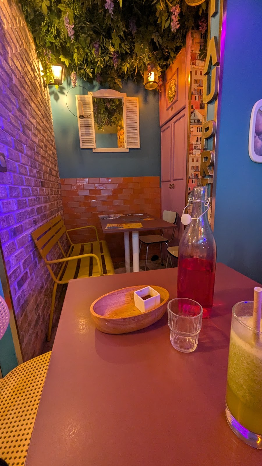 HAÏTIAN MAMA: the place