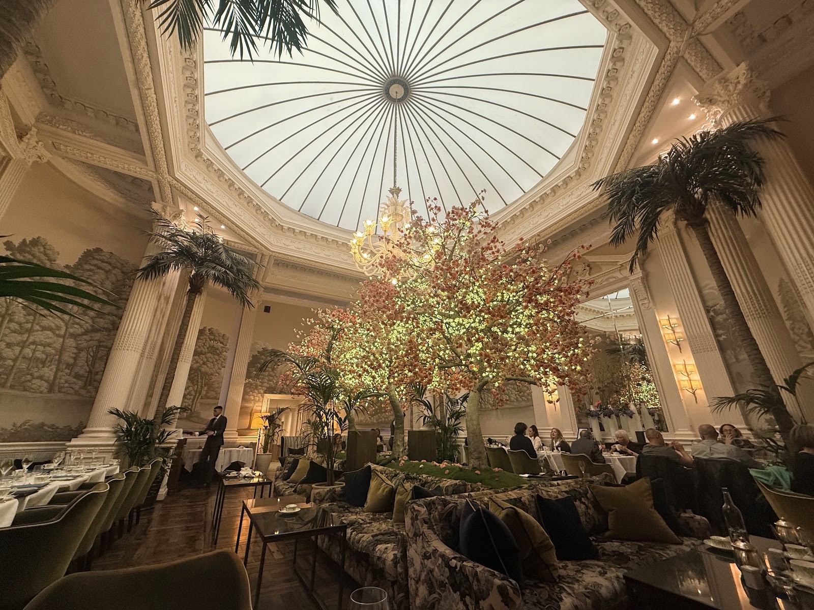 Palm Court: the place