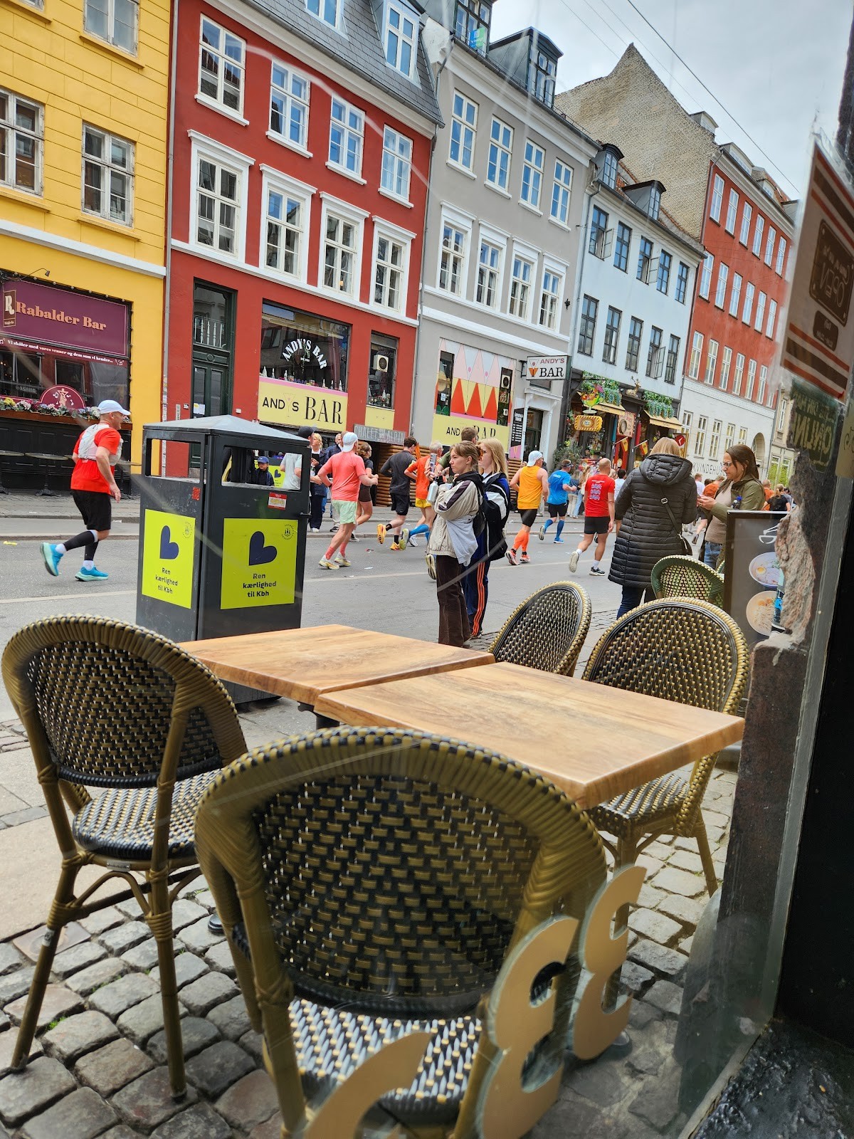 Suphan Thai Takeaway: the place