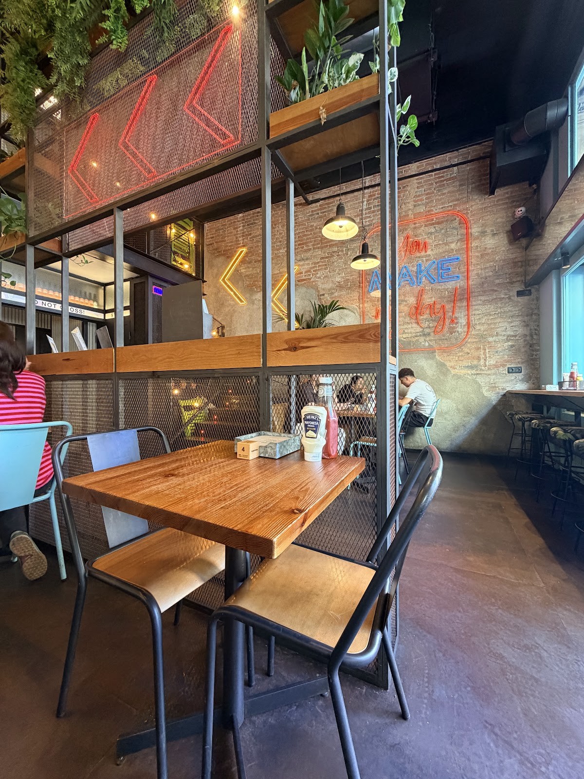 La Central Burgers: the place