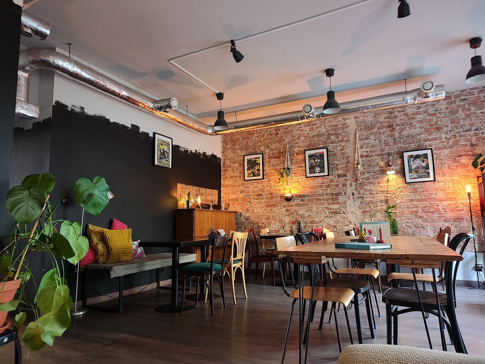 Café Michelle: the place