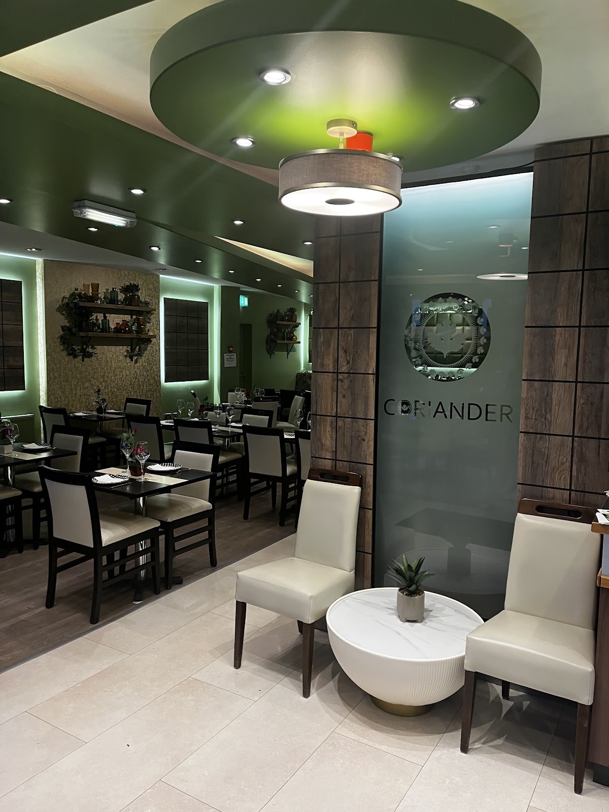 Coriander Restaurant - Indian and Thai food: the place