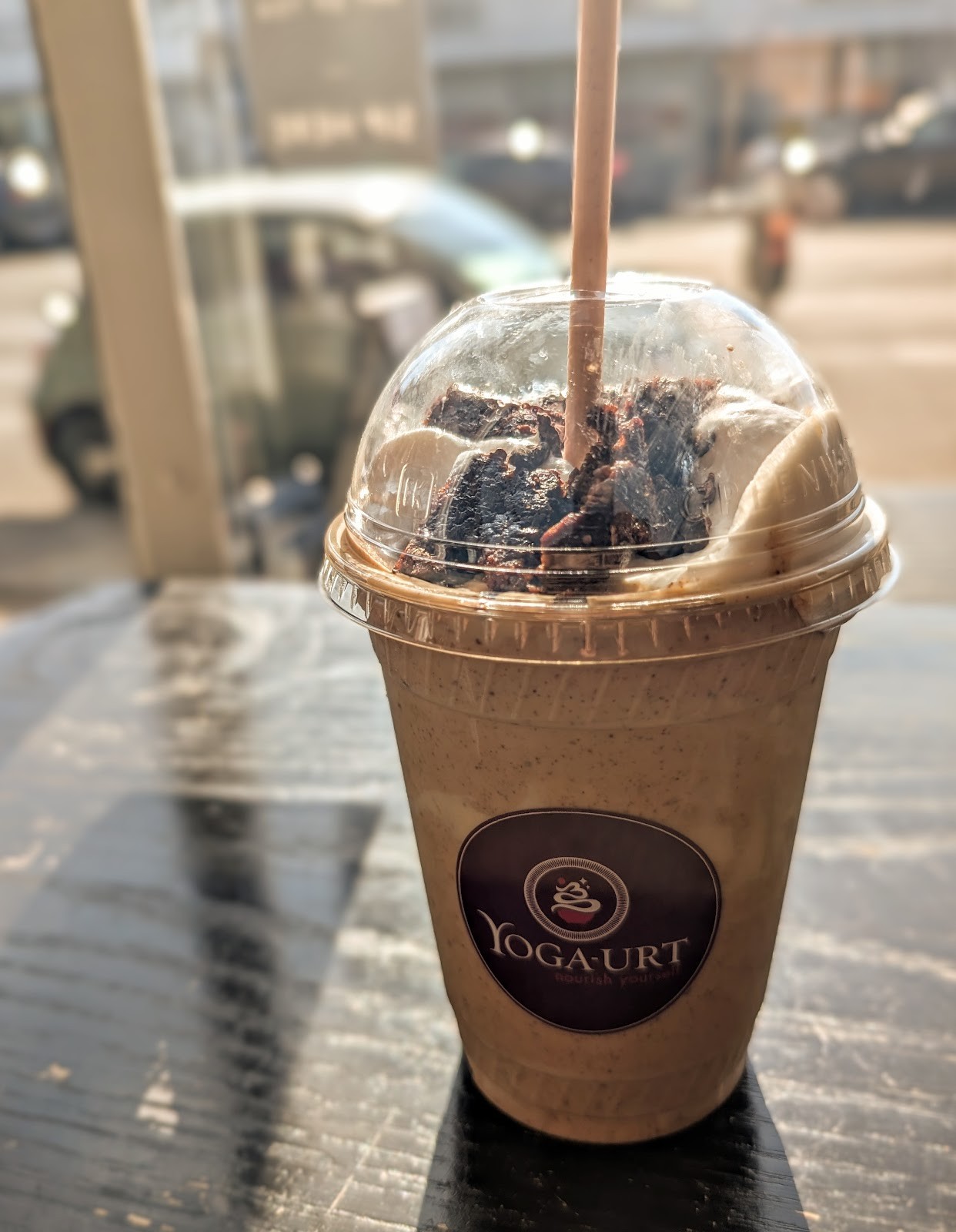 Yoga-urt: food & drinks