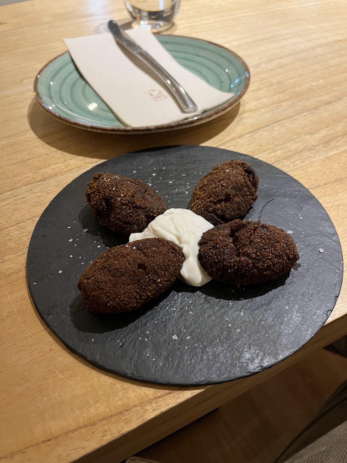 Alive: food & drinks
