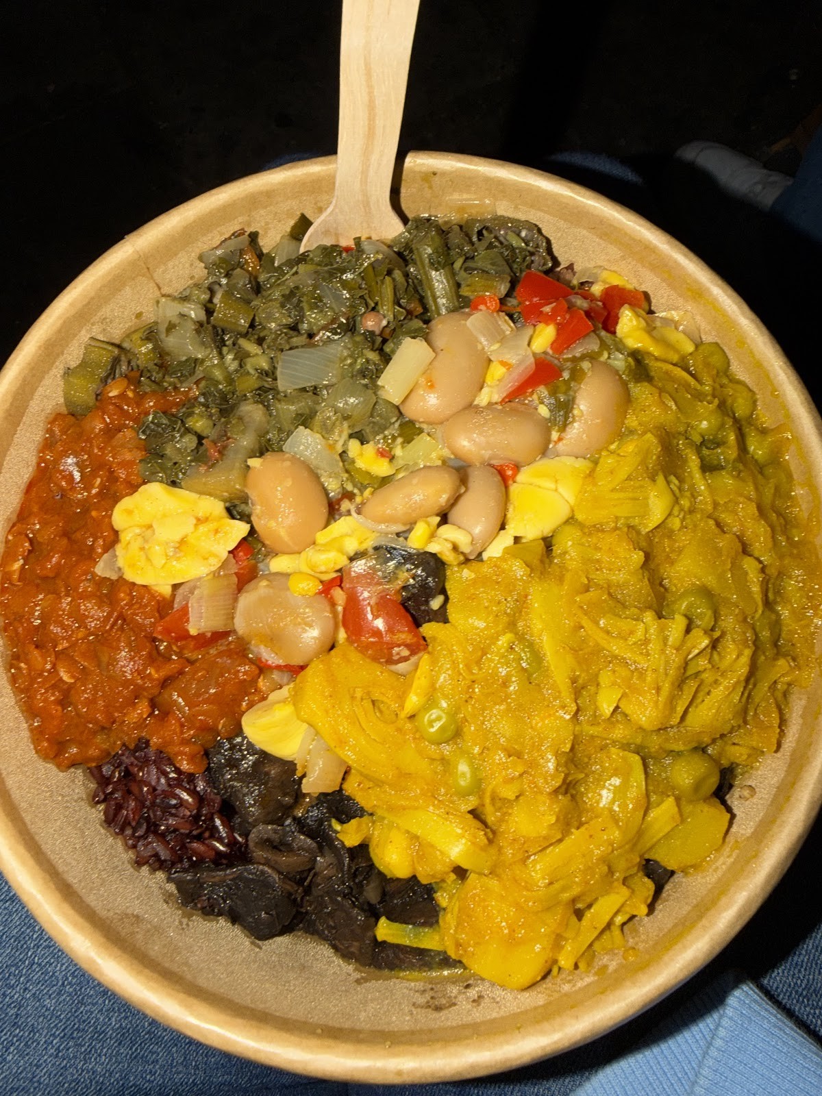 All Nations Vegan House: food & drinks