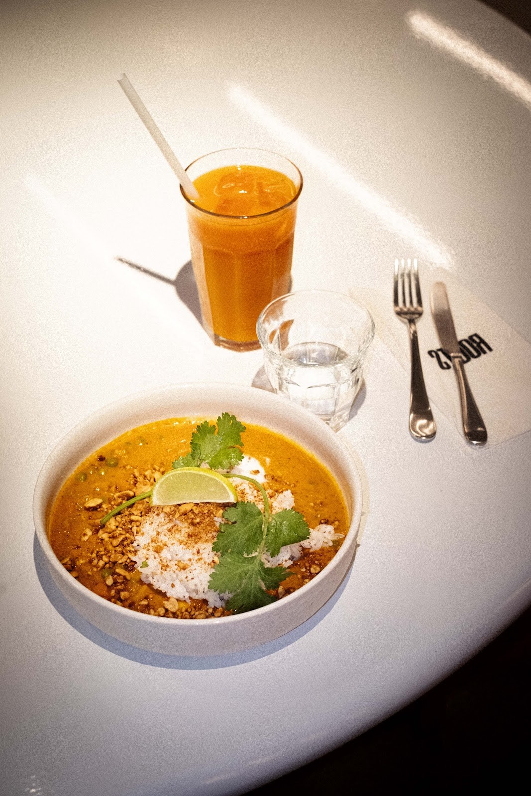 Roots: food & drinks