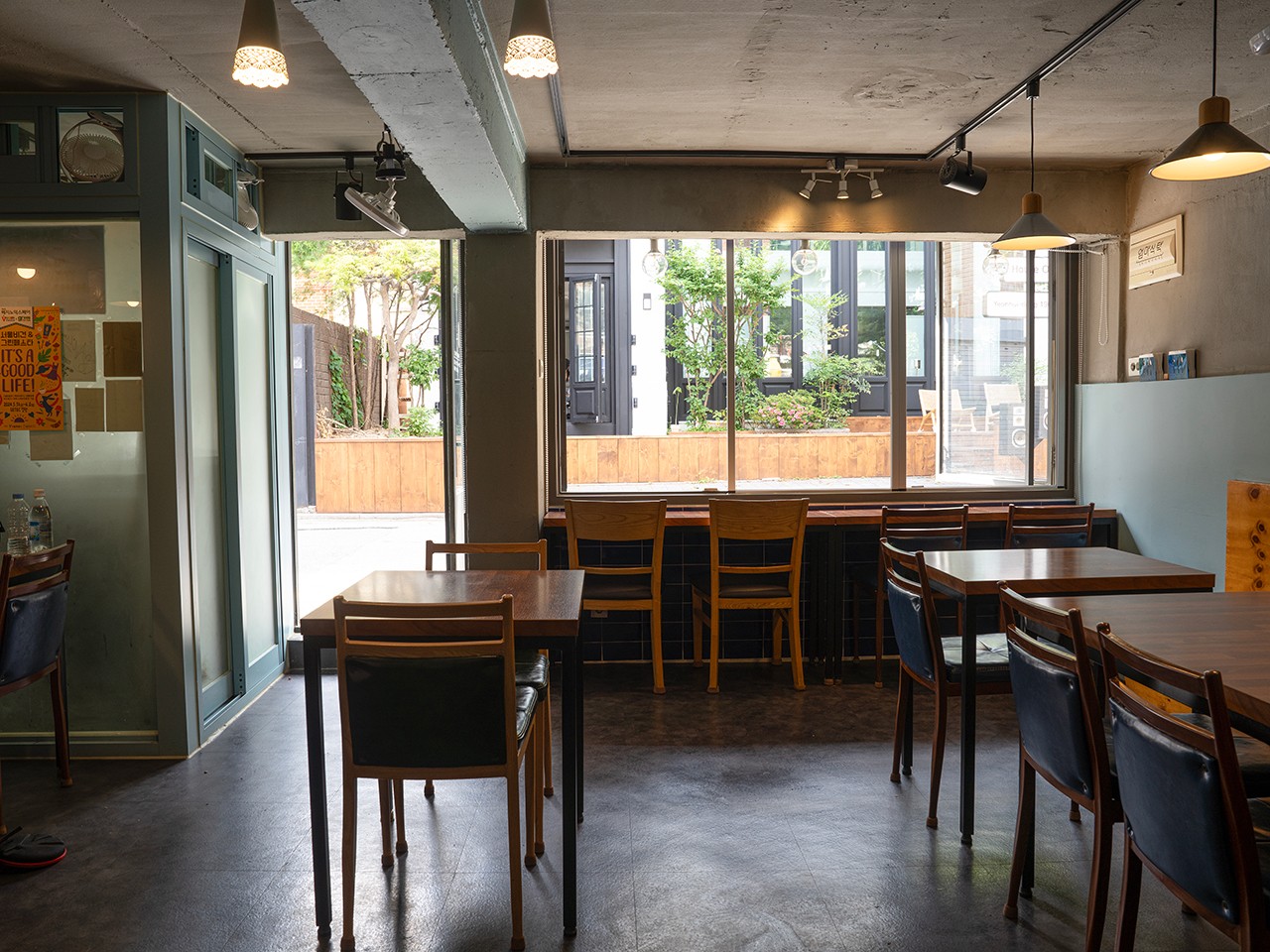 Mothers Table: the place