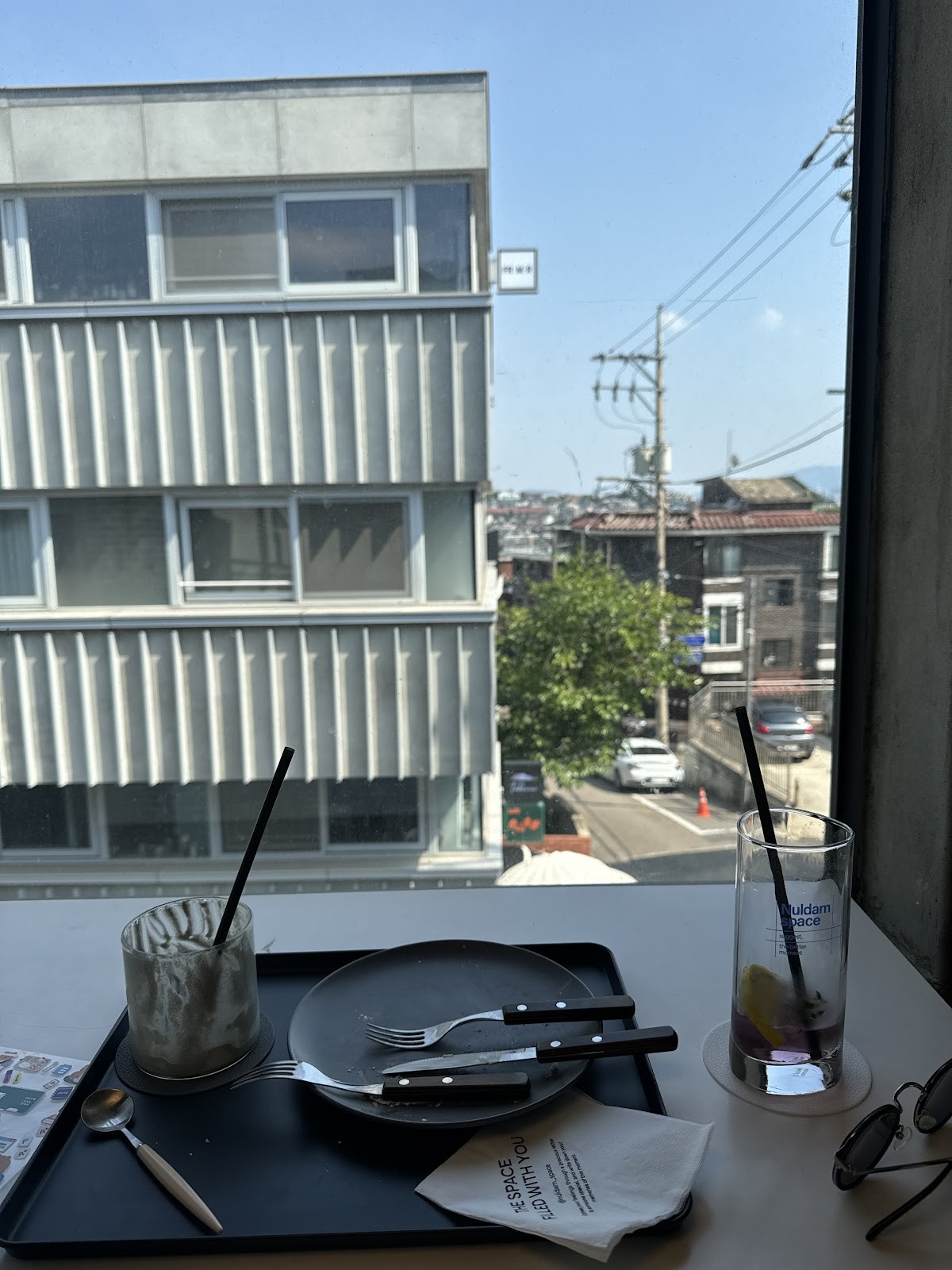 Nuldam Space - Haebangchon: the place