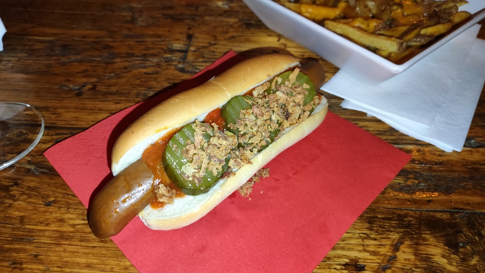 Zu Spät: food & drinks