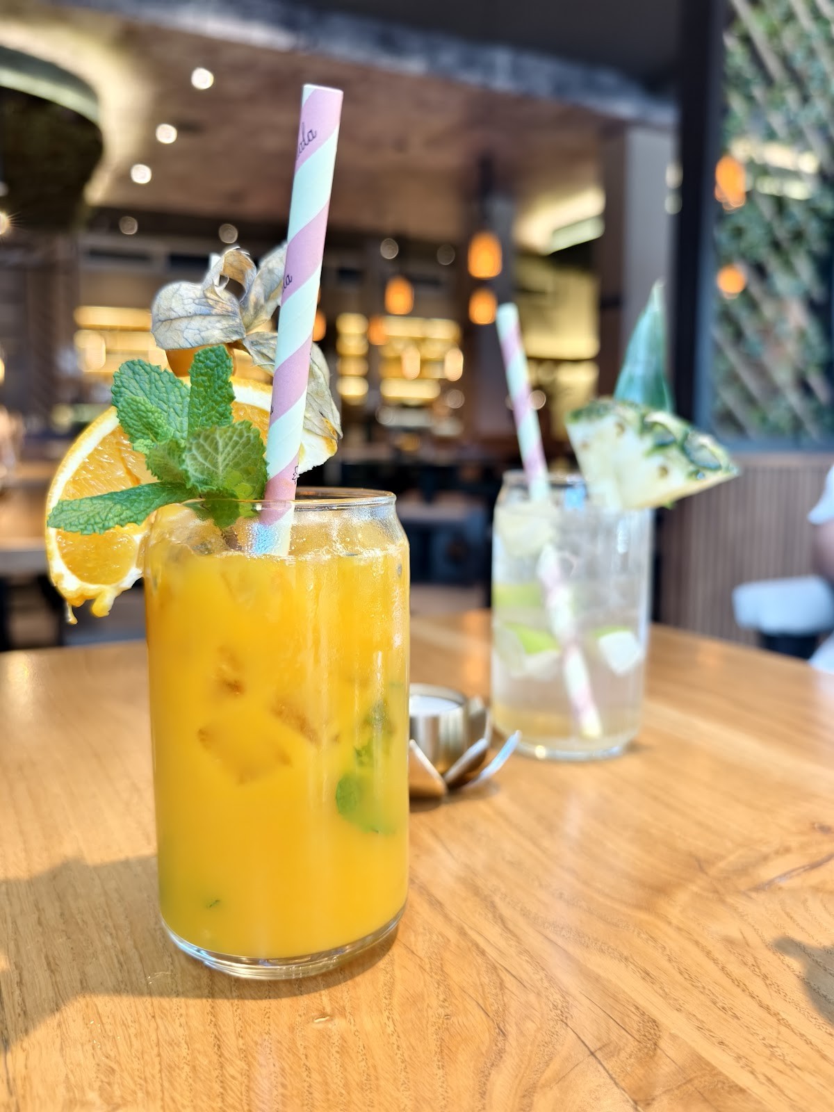 Mandala: food & drinks