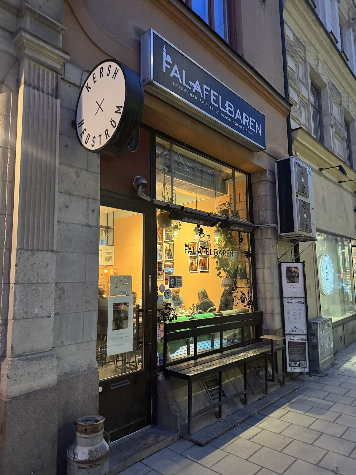 Falafel Bar: the place