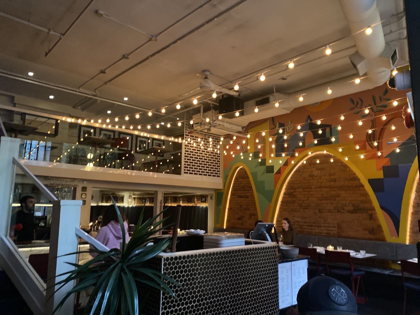 The Greek Gastown: the place