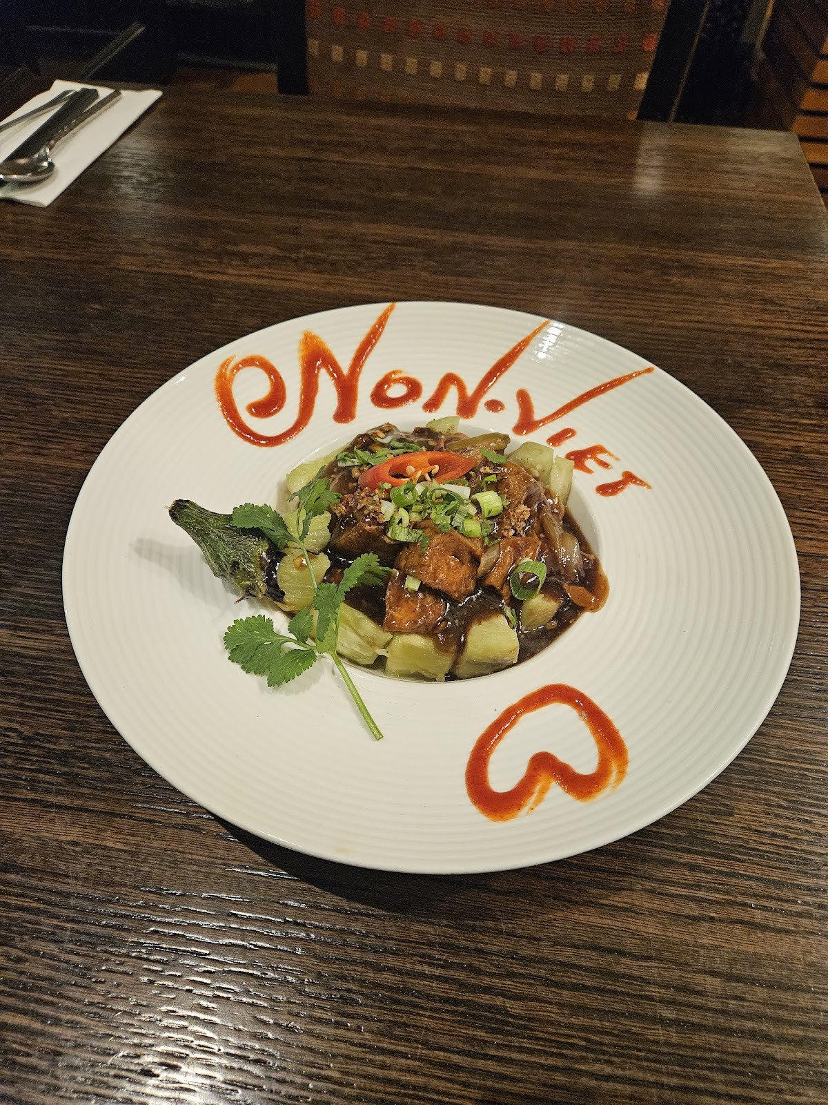 Non Viet Vegan Restaurant: food & drinks