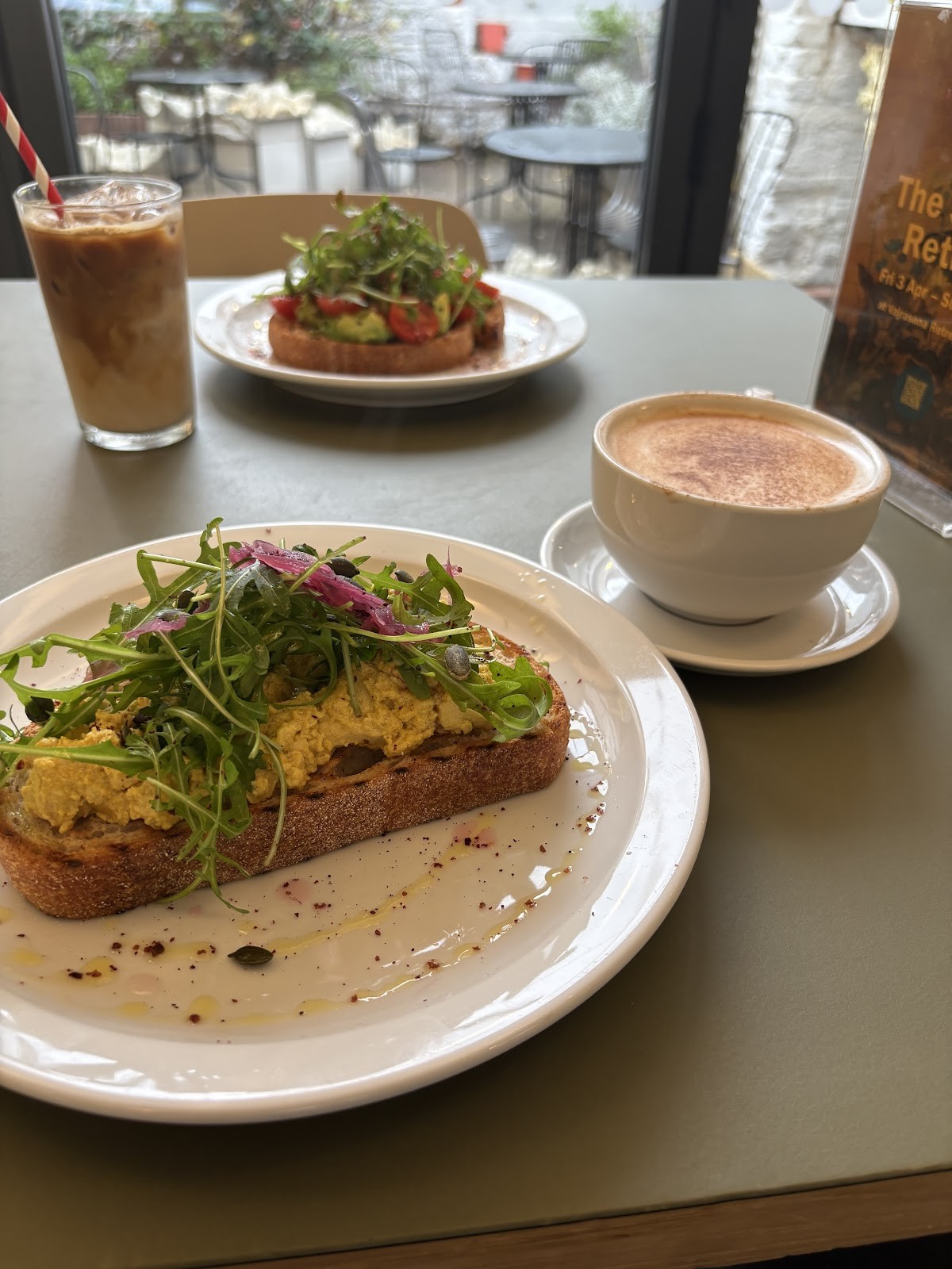 Mandala Café Bethnal Green: food & drinks