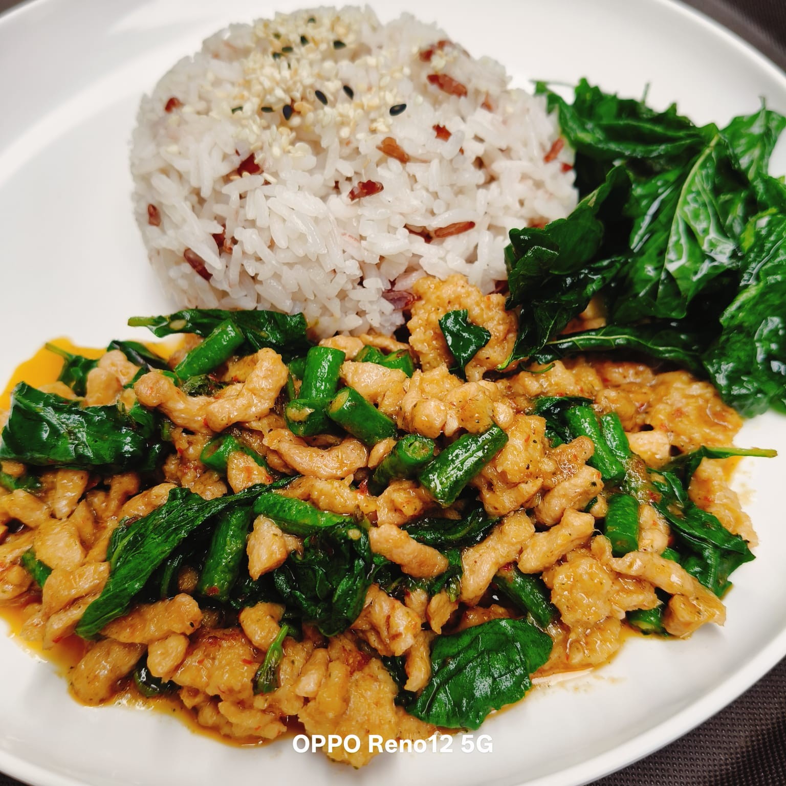 Thai Hom - ไทยหอม: food & drinks