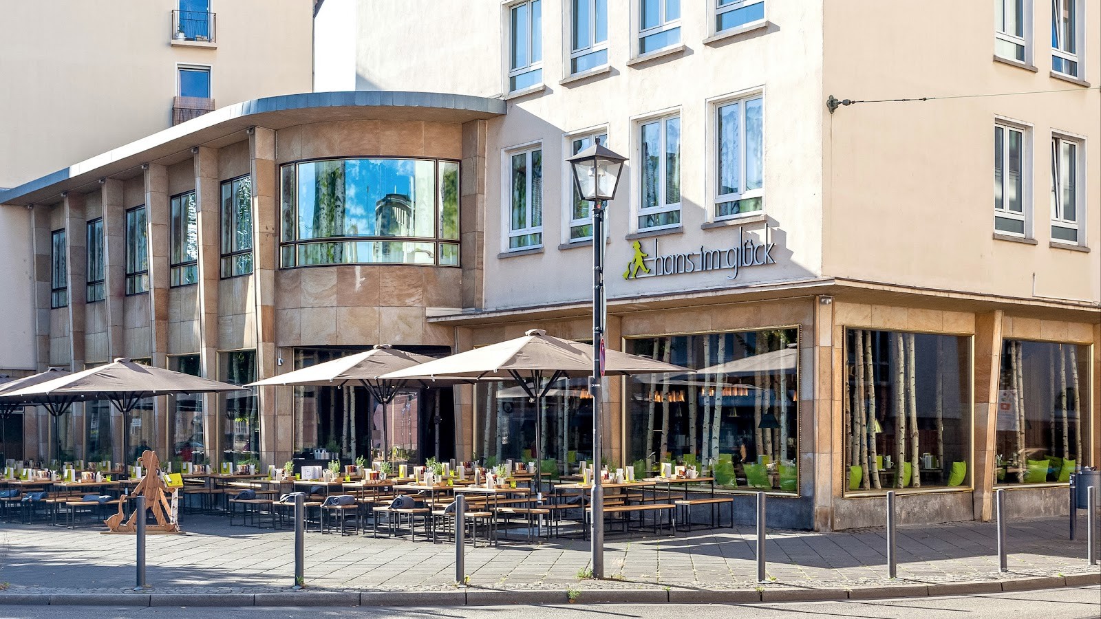 HANS IM GLÜCK - FRANKFURT am Main Braubachstraße: the place