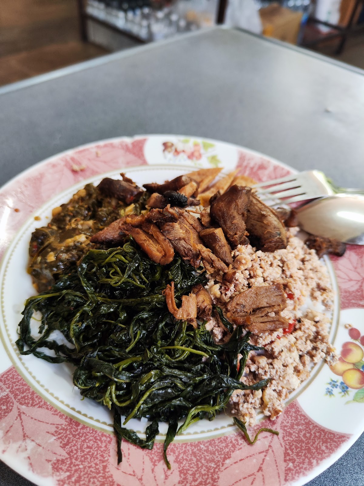 ร้านมังสวิรัติ Sumalee Vegetarian: food & drinks