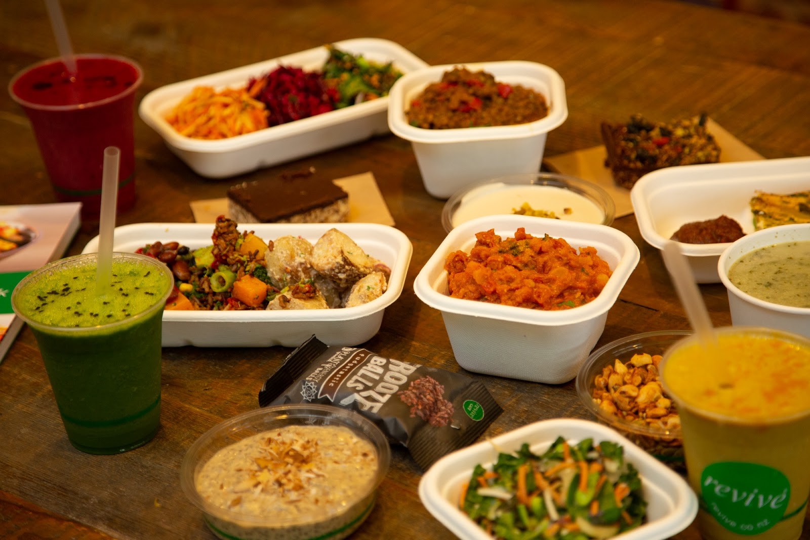 Revive Vegan Cafe: food & drinks