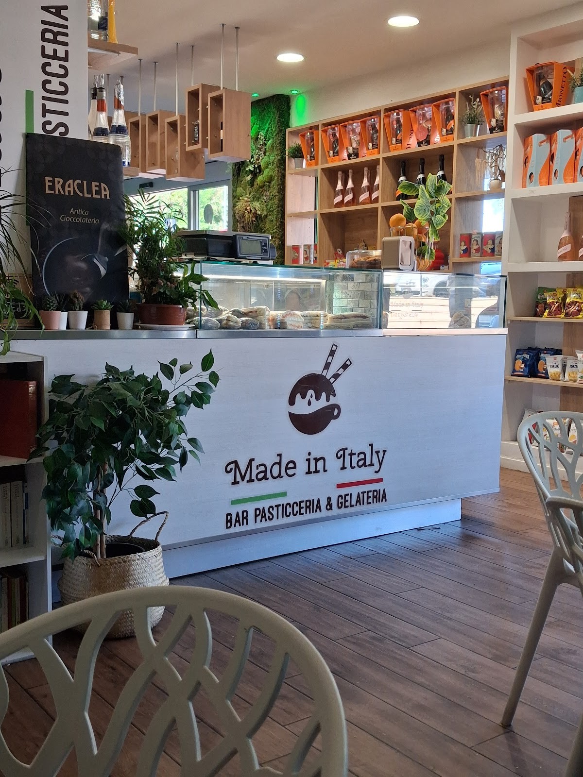 Bar Gelateria Made in Italy: the place