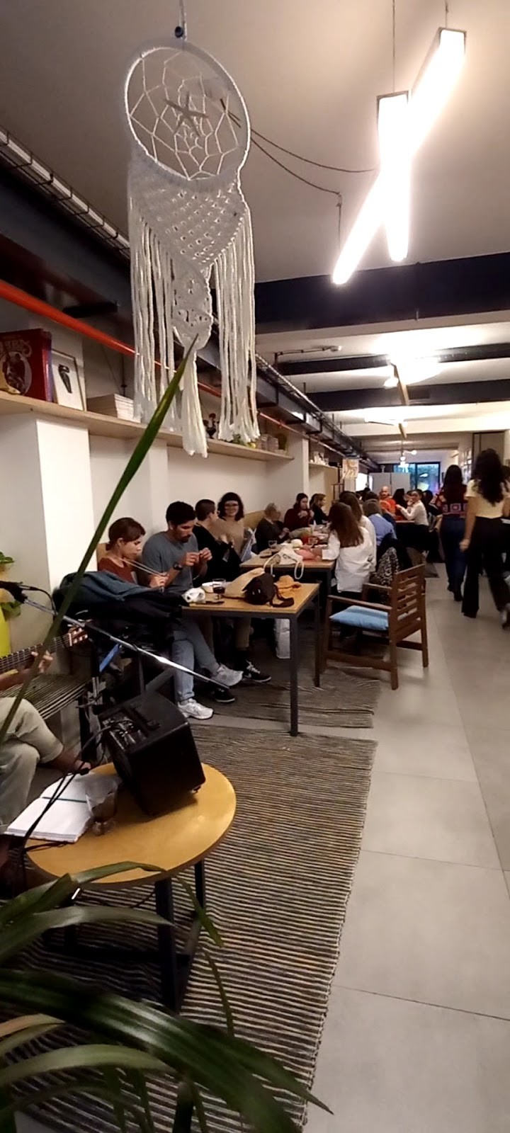 Temporada Cowork Cafe: the place