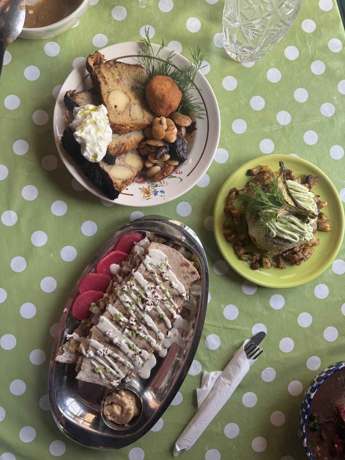 bar mir: food & drinks