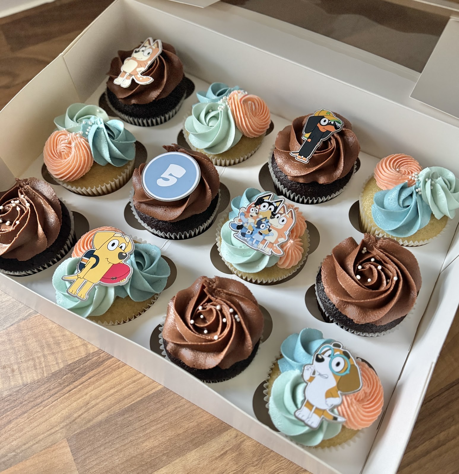 Steph's Cakes: food & drinks