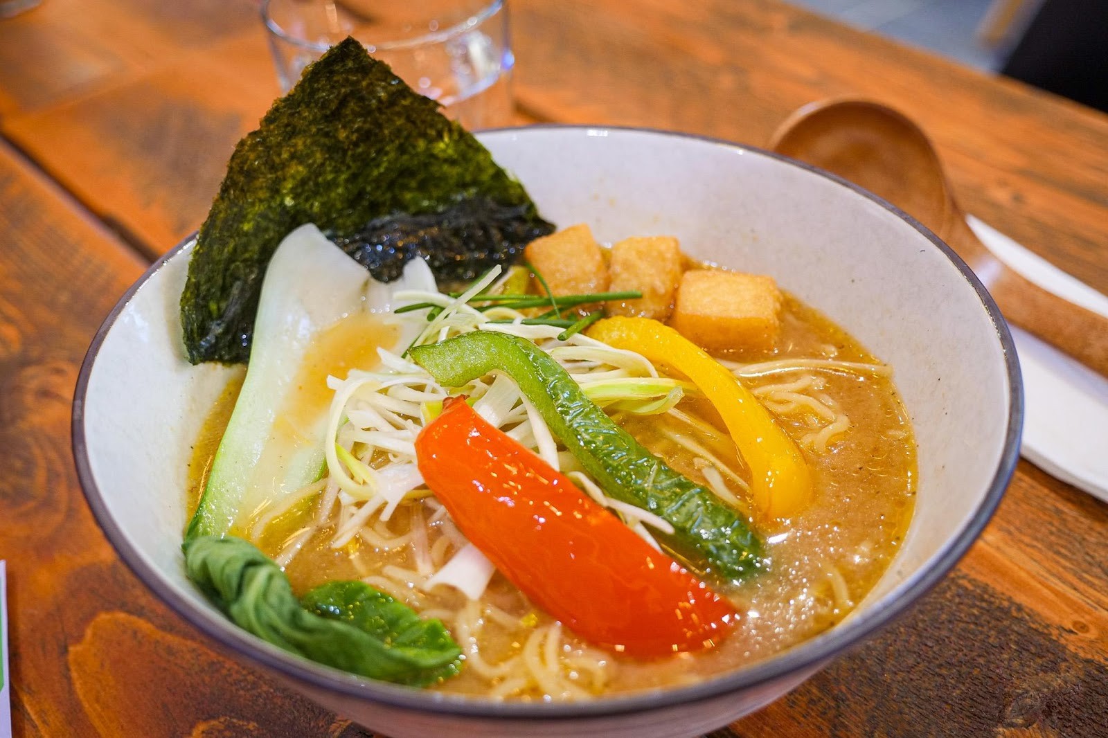 Takumi japanisches Chicken & Vegan Ramen Restaurant Köln: food & drinks