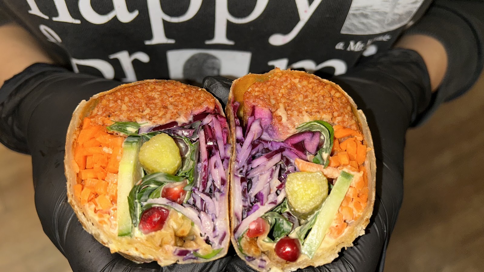 VRAPS by sour kitchen | vegan Çiğ Köfte wraps: food & drinks