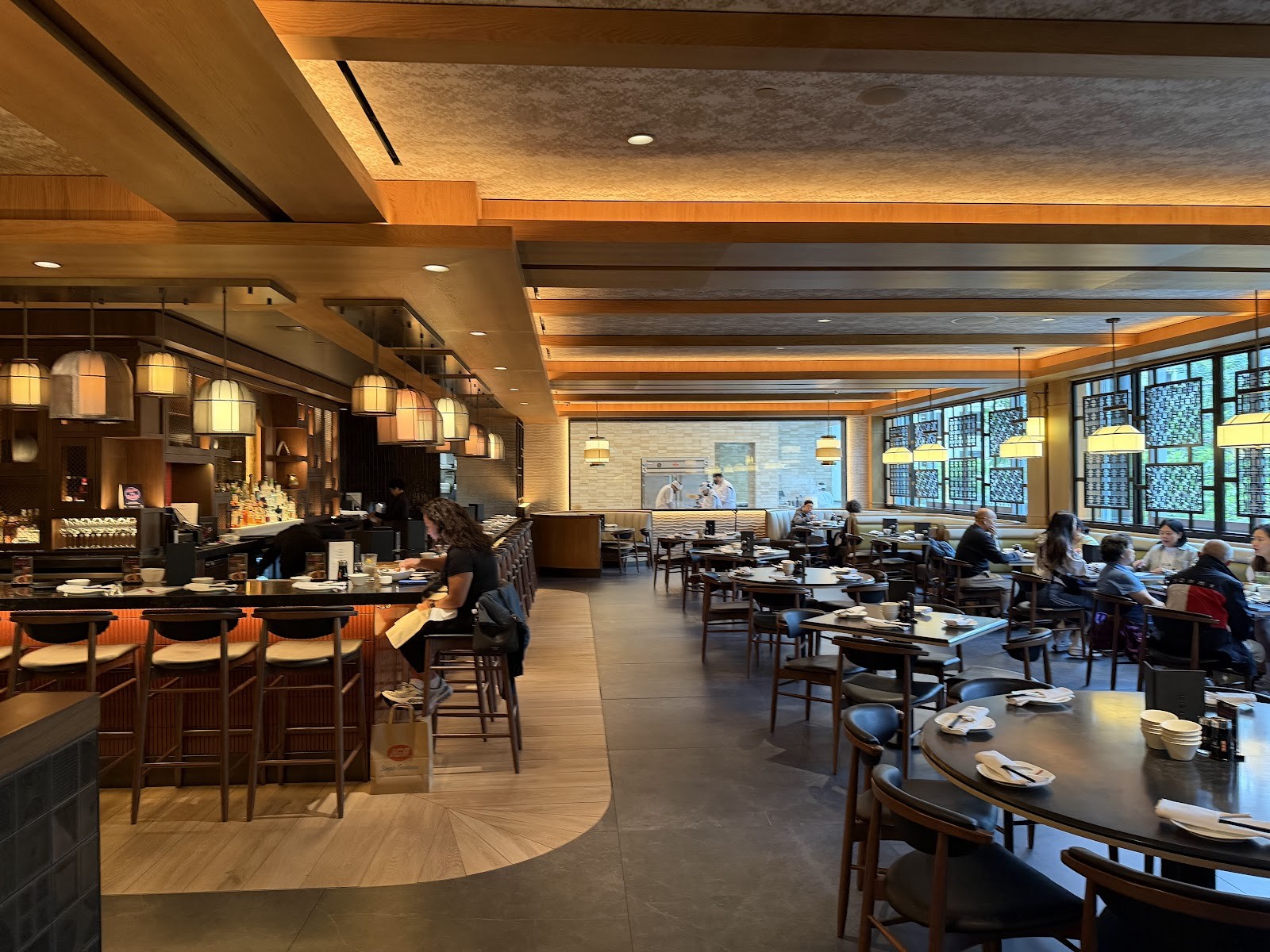 Din Tai Fung 鼎泰豐: the place