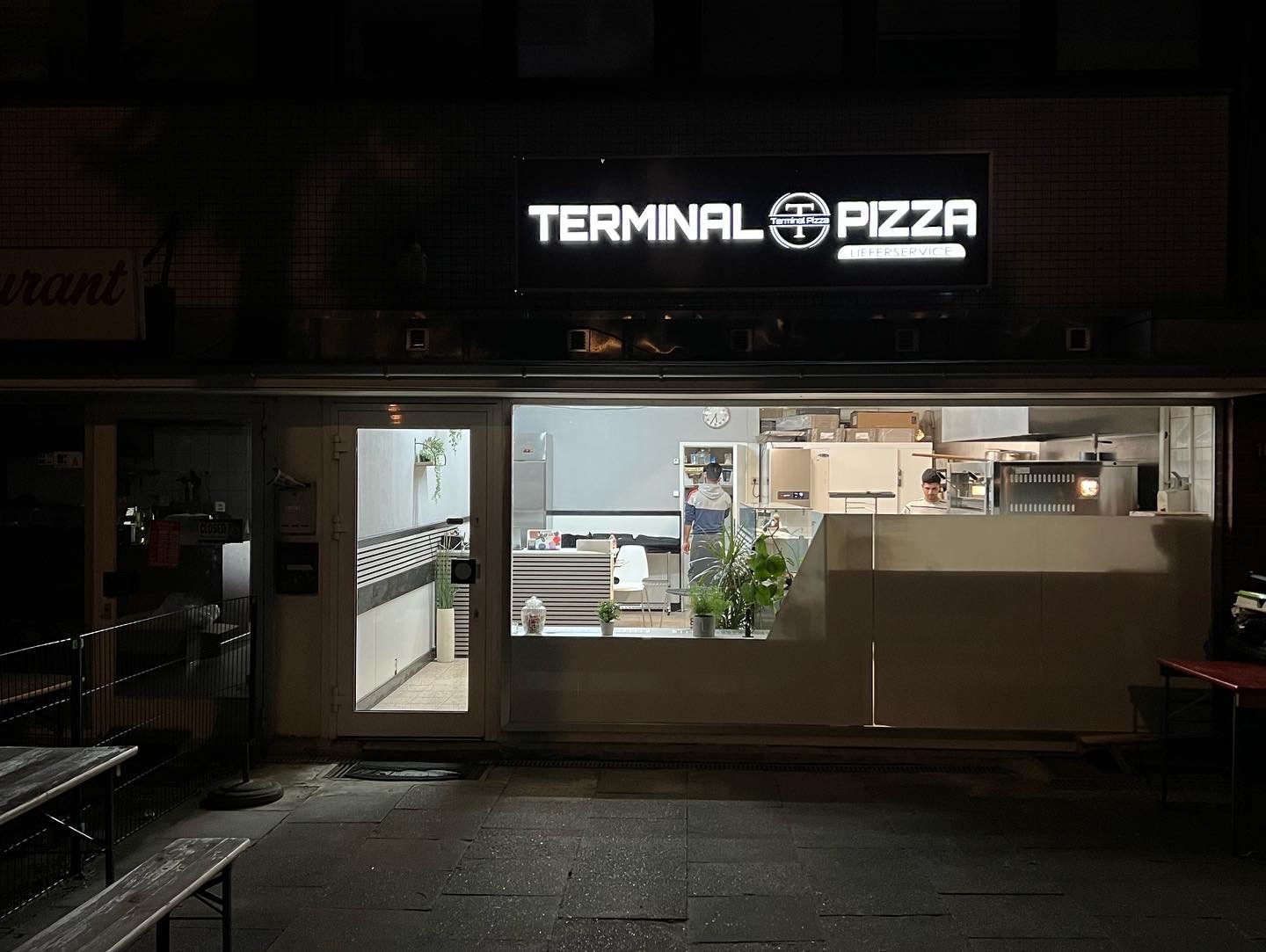 Terminal Pizza: the place