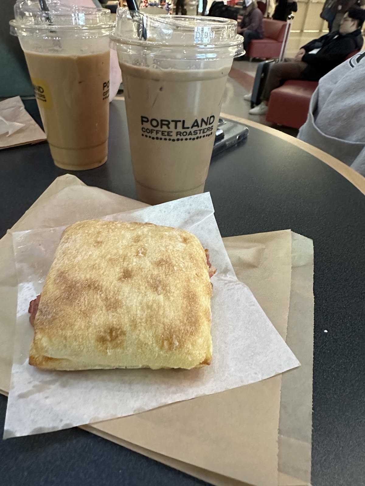 Portland Coffee Roasters: food & drinks