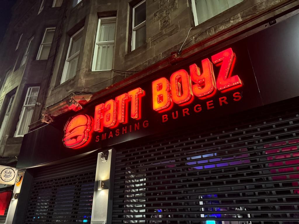 Fatt Boyz Smash Burgers (Halal): the place