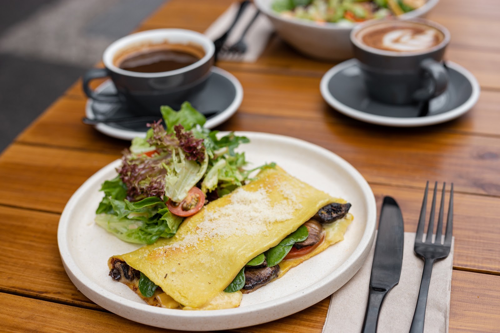 Shift Eatery: food & drinks