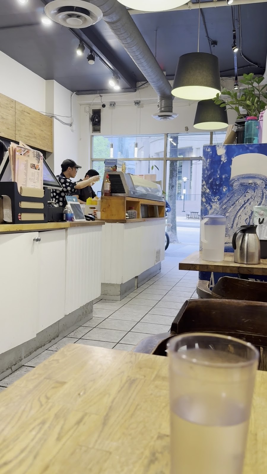 Sushi Bros: the place