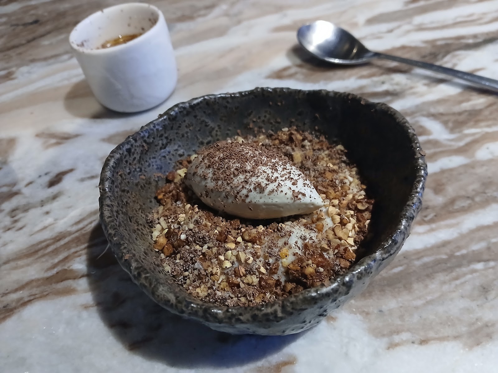 Plates Restaurant & Food Studio: food & drinks