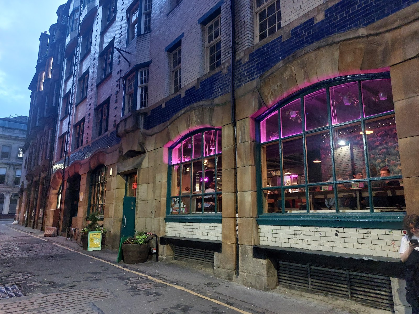 Stereo: the place